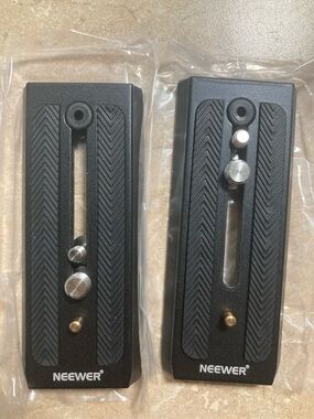 Neewer Black Quick Release Camera Plates (2-pack)